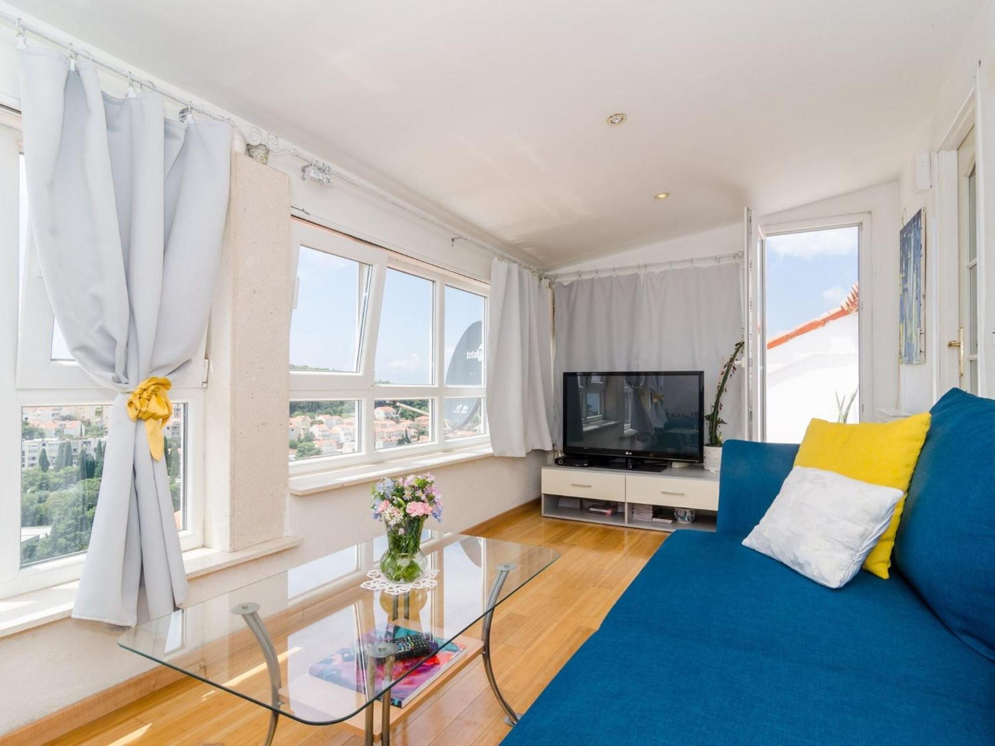 Apartment Emma - Two Bedroom Apartment With Balcony And Sea View Dubrovnik Bagian luar foto